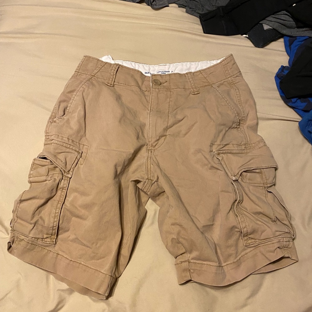 mens khaki shorts